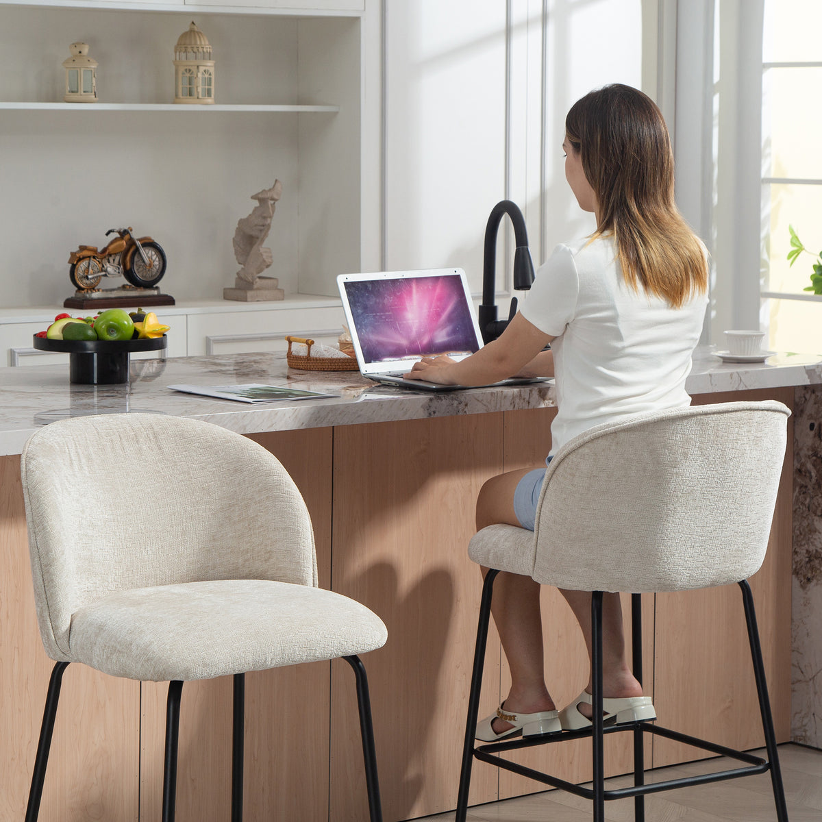 Lot de 2 tabourets de bar, repose-pied, hauteur d'assise 68 cm, beige