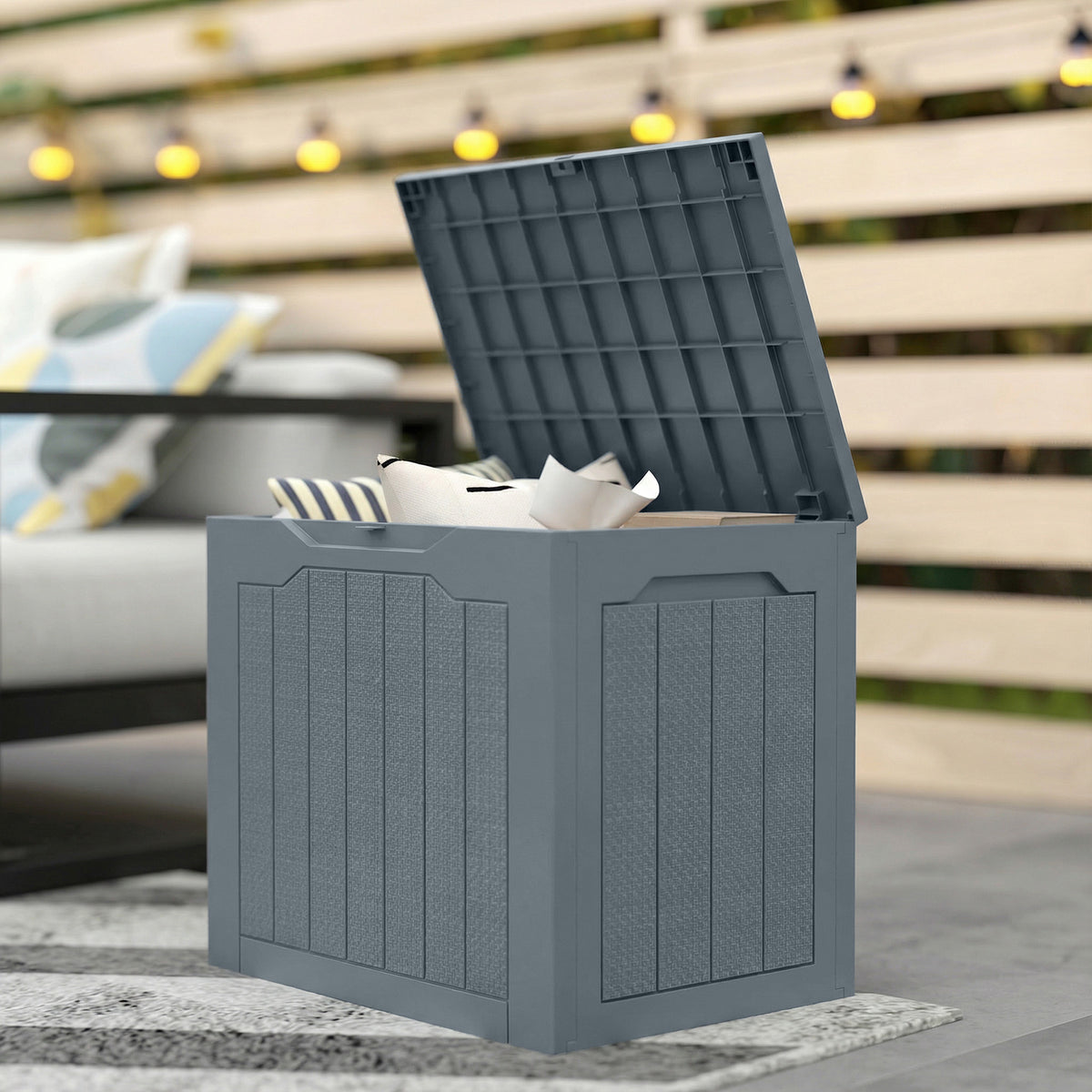 Coffre de Rangement Extérieur 97L avec Poignées Encastrées, 56x41x50cm, Gris Clair